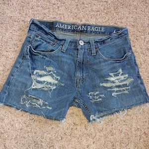 American Eagle Ladies Distressed Raw Hem Blue Jean Shorts